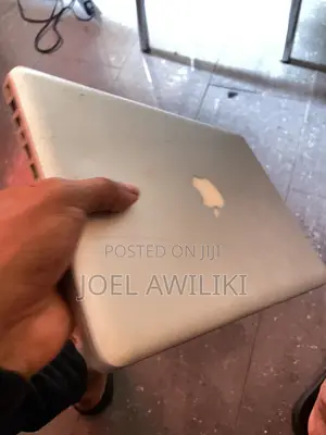 Laptop Apple MacBook Pro 2010 4GB Intel Core i5 HDD 500GB