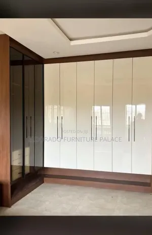 Quality High Glossy Board Wardrobe