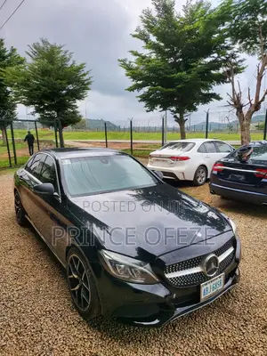 Mercedes-Benz C300 2016 Black