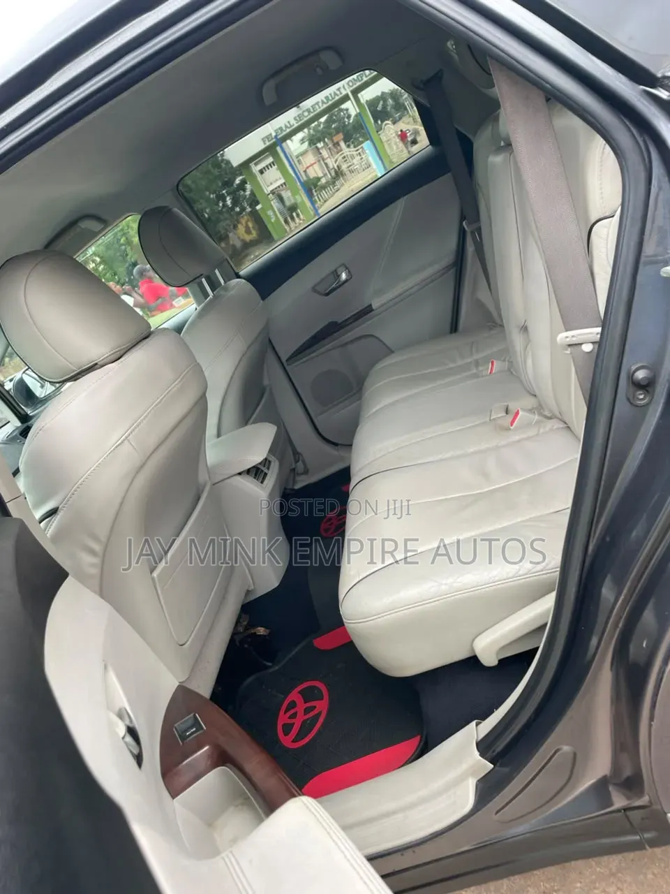Toyota Venza 2010 Gray