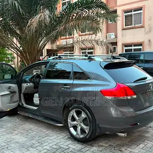 Toyota Venza 2010 Gray