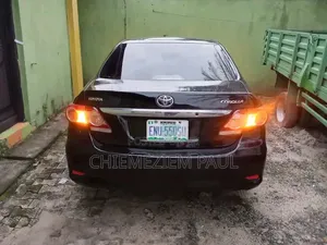 Toyota Corolla 2010 Black