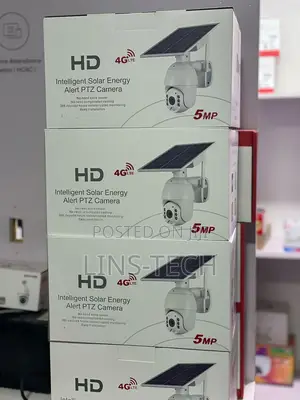Ubox Solar PTZ Camera