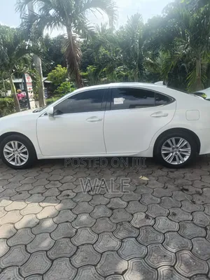 Lexus ES 2015 White