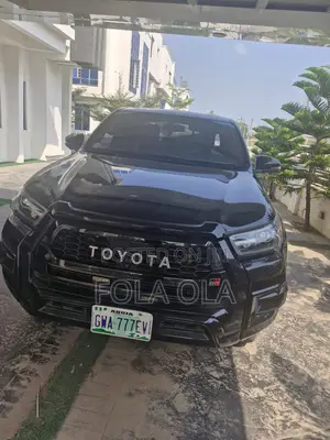 Toyota Hilux 2023 Black
