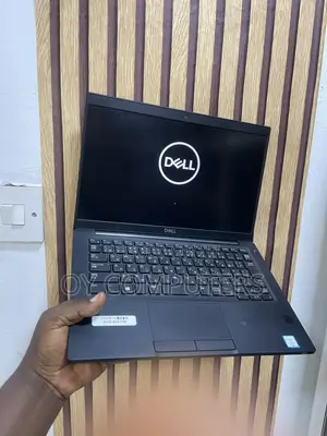 Laptop Dell Latitude 7390 8GB Intel Core i5 SSD 256GB
