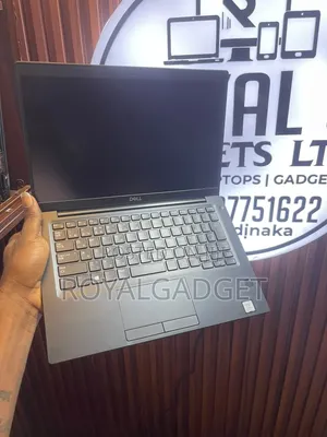 Laptop Dell Latitude 7390 8GB Intel Core i5 SSD 256GB