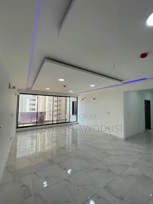 3bdrm Apartment in Victoria Island for rent