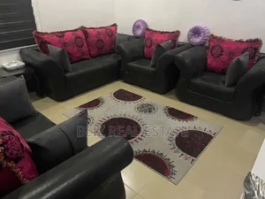 Couches Complete Set