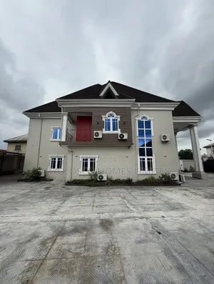 Furnished 5bdrm Duplex in New Layout for sale