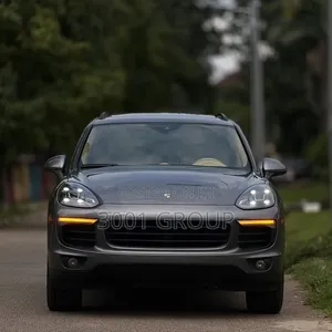 Porsche Cayenne 2016 Gray