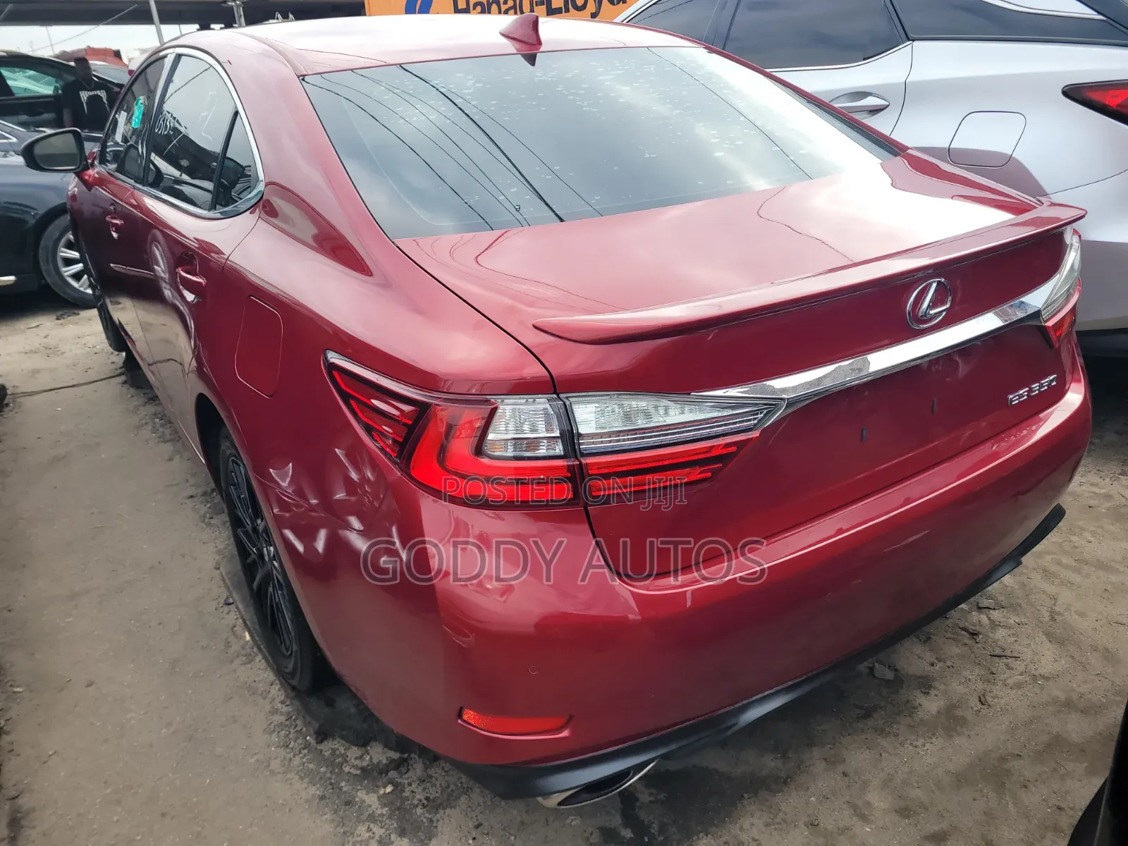Lexus ES 2016 Red