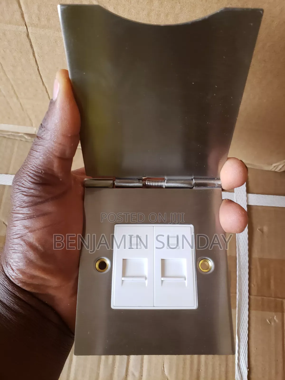 Floor Socket With Data