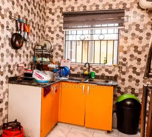 Furnished 6bdrm Block of Flats in Lekki Gardens Estate for sale