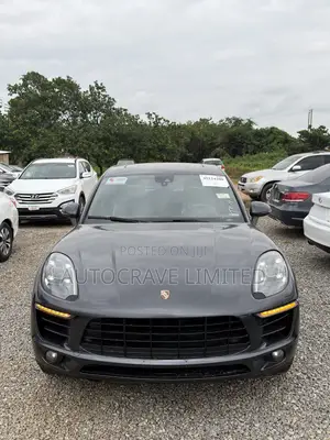 Porsche Macan Base 2018 Gray