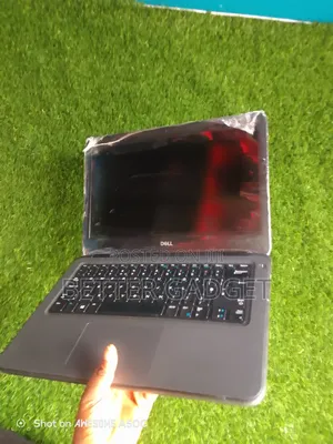 Laptop Dell Latitude 3310 8GB Intel Pentium SSD 128GB