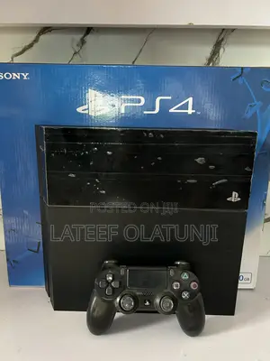 Sony PlayStation 4 Fat 500gb + FIFA 24 (Can PlayOnline)