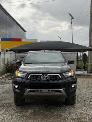 Toyota Hilux Revo Double Cab Petrol 2.7 AWD 2021 Black