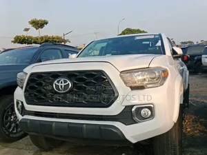 Toyota Tacoma 2020 White
