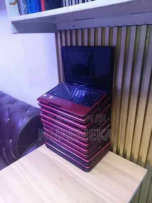Laptop Toshiba Satellite L735 4GB Intel Pentium HDD 250GB