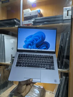 Laptop Dell Latitude 5310 16GB Intel Core i5 SSD 256GB