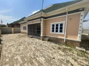 SWEET SAILING Smartest 4 Bedroom Bungalow for Sale