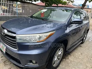 Toyota Highlander 2015 Blue
