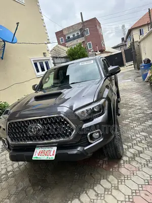 Toyota Tacoma TRD Sport 2019 Gray