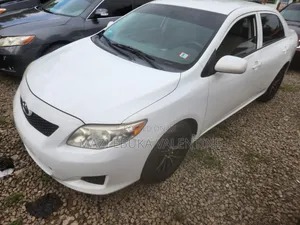 Toyota Corolla 2010 White