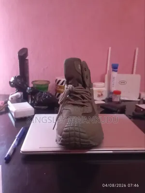 Shoe Boots