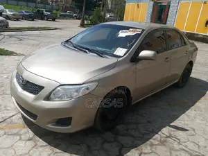 Toyota Corolla 2009 Gold