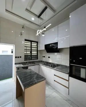 4bdrm Duplex in Ikota for rent
