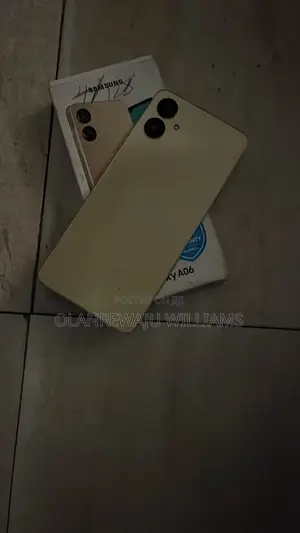 Samsung Galaxy A05 128 GB Rose Gold
