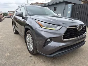 Toyota Highlander 2020 Gray