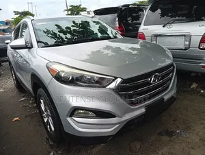 Hyundai Tucson 2016 Silver