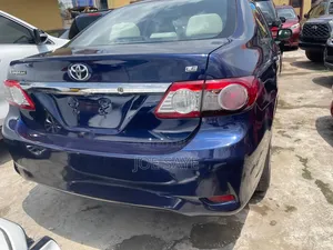 Toyota Corolla 2012 Blue