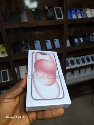 New Apple iPhone 15 128 GB Pink
