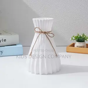 Pleated Plastic Flower Vase
