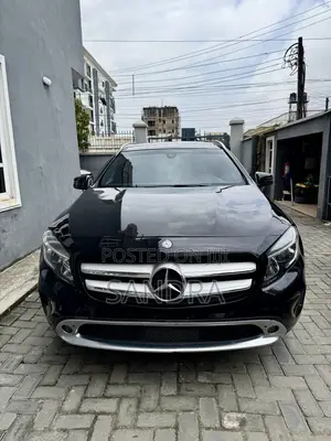 Mercedes-Benz GLA-Class 2016 Black