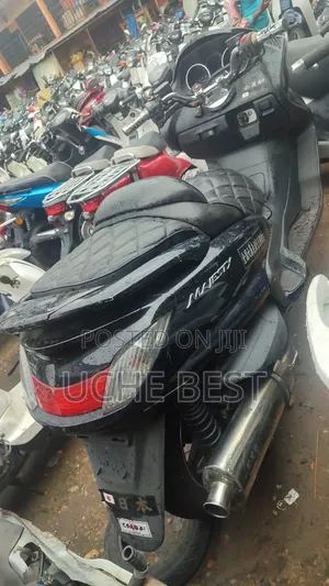 Yamaha Majesty 2010 Black