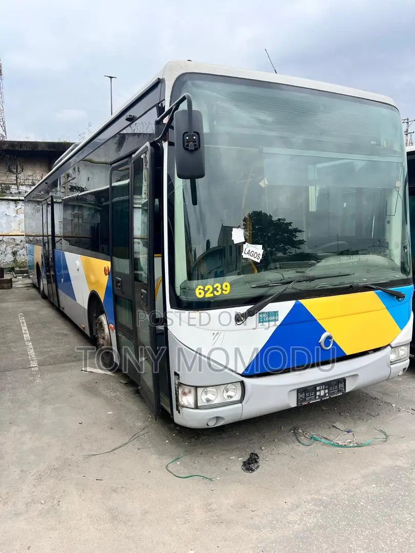 Iveco Urbanway 2010 White