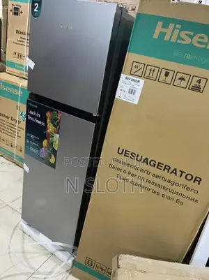 Hisense Top Freezer Refrigerator 154L (200DR)