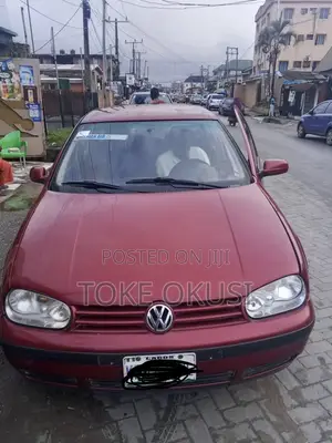 Volkswagen Golf 2004 Red
