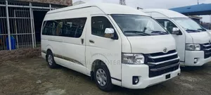 Toyota HiAce 2014 White