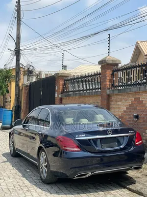 Mercedes-Benz C300 2015 Black