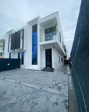 Professional House Painting Wall Screeding