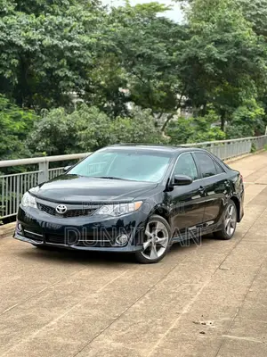 Toyota Camry SE 4dr Sedan (2.5L 4cyl 6A) 2013 Black