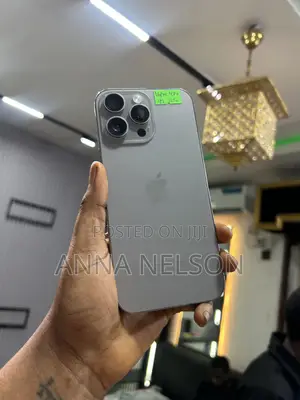 Apple iPhone 16 Pro Max 256 GB Silver