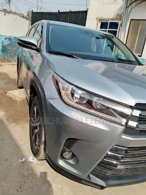 Toyota Highlander 2019 Silver