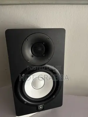 Fairly Used Yamaha Hs5 Studio Monitors
